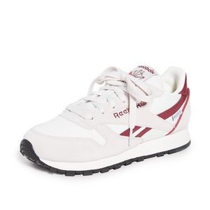 Reebok Classic Suede Sneakers Women’s 5.5